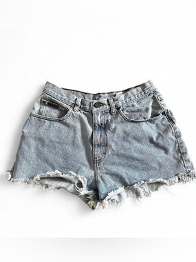 Calvin Klein vintage high-rise light wash denim shorts frayed hems Sz 11 27W